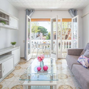 Hotel Apartment In Empuriabrava Near Sandy Beach cazare Empuriabrava