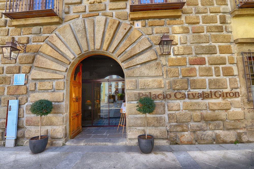 Hotel Palacio Carvajal Girón