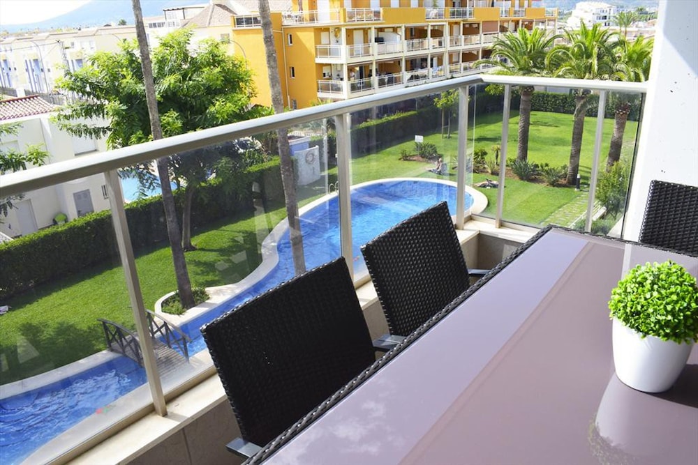 Ap2216 In Denia With 2 Bedrooms And 2 Bathrooms