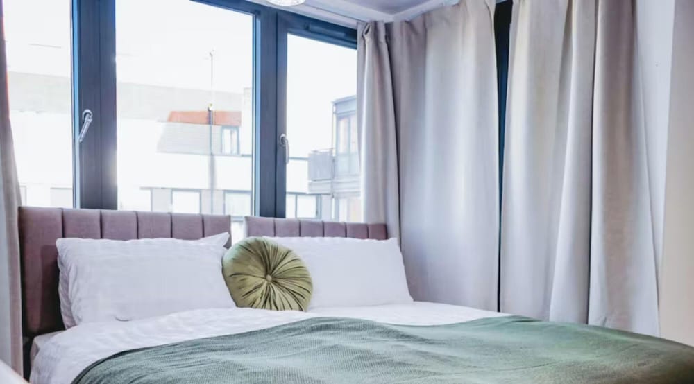 Hotel Elizabeth Line Retreat Modern 2Br Flat In Hayes