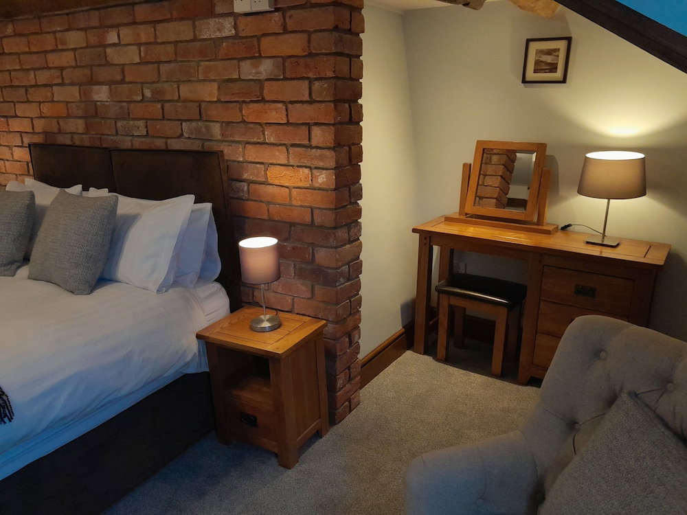 The Dolfor Inn Adults Only