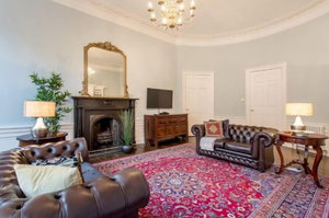 Hotel Joivy Converted Flat In Historic Building In Desirable New Town cazare Newtown