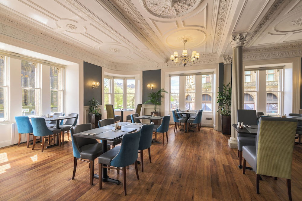 Old Waverley Hotel