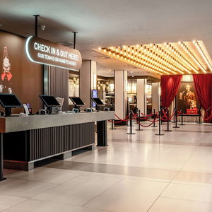Sejur Radisson Red Hotel London Heathrow vacanta Harmondsworth