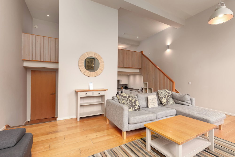 Hotel Destiny Scotland - Broughton St Lofts