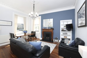 Hotel Joivy Stunning Ground-Floor 2Bedrm New Town Apt cazare Newtown
