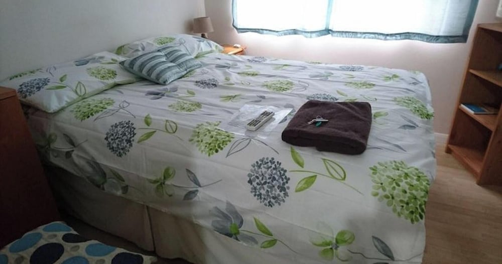 Hotel Room-Double With Shared Bathroom Sleeps