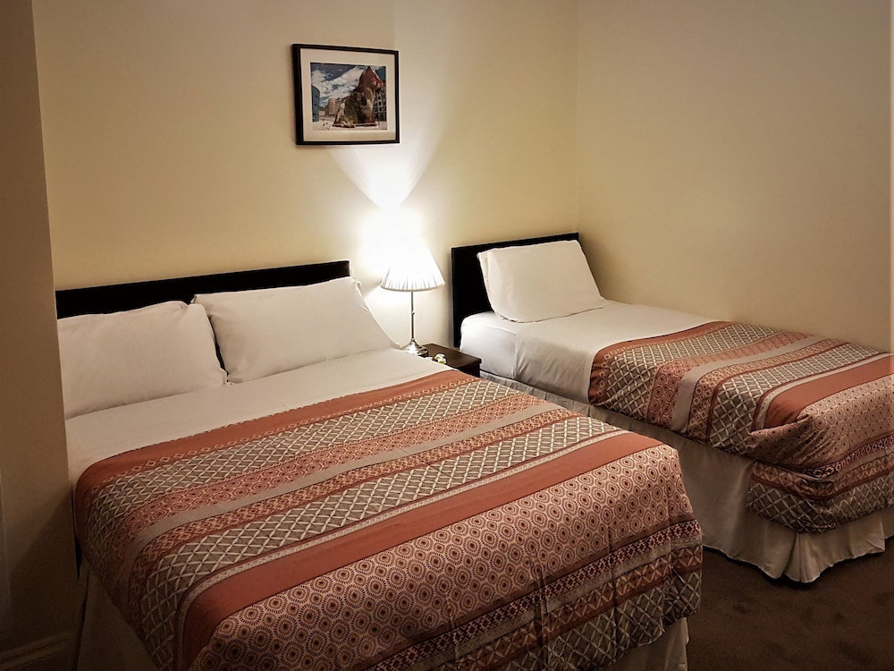 Gateway Hotel