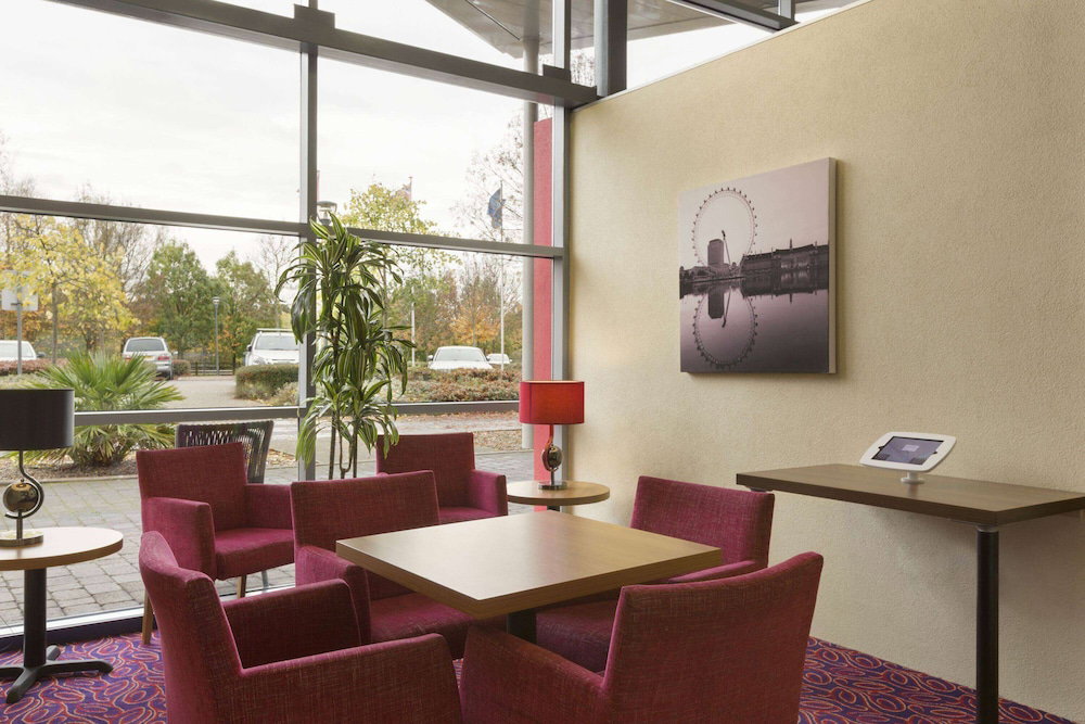 Ramada By Wyndham London North M1