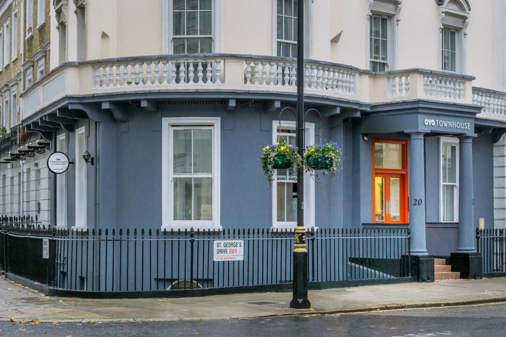 Hotel Oyo Townhouse New England, London Victoria