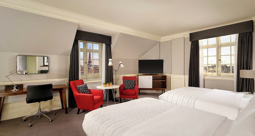 Hotel The Dilly