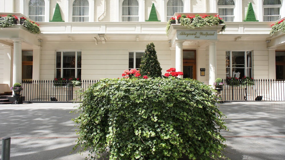 Hotel Westpoint Hotel
