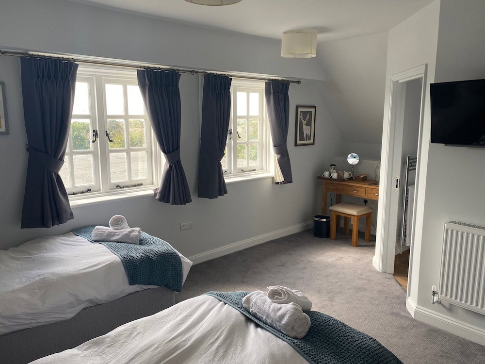 Hotel Three Bishops Inn