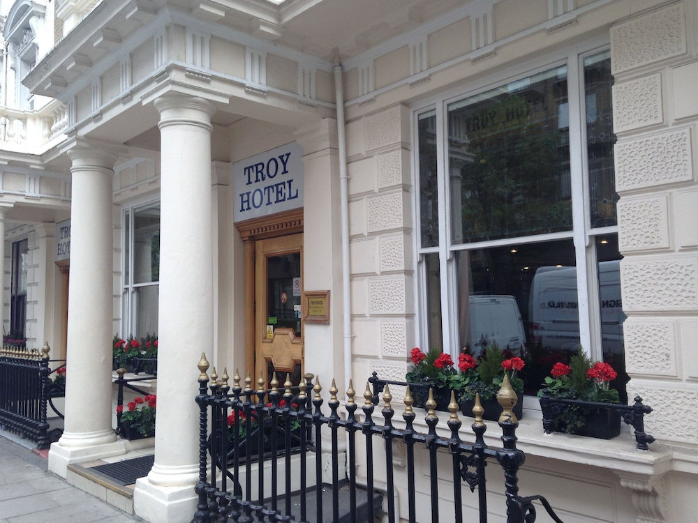 Hotel Troy
