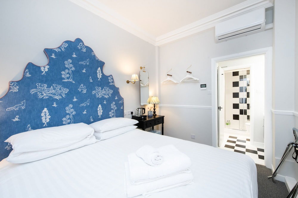 Hotel Americana Hotel