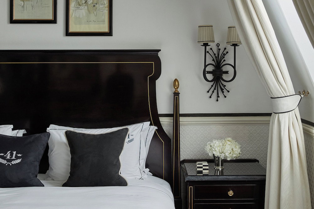 Hotel 41