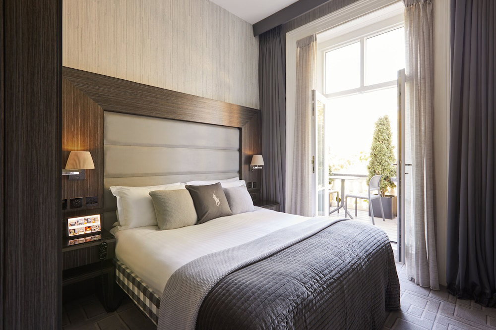 Eccleston Square Hotel