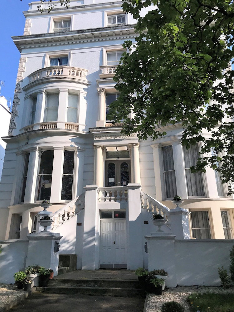Hotel Ravna Gora