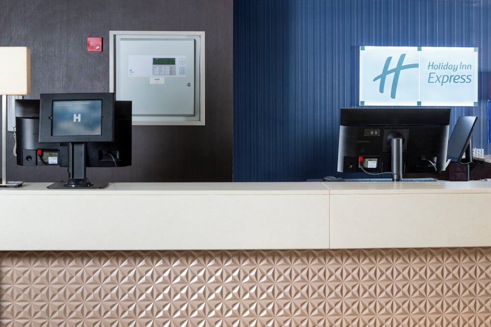 Holiday Inn Express London Wandsworth By Ihg
