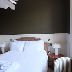 Hotel Meus Apartments cazare Newtown