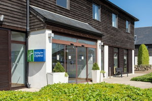 Hotel Holiday Inn Express London-Epsom Downs By Ihg cazare Epsom