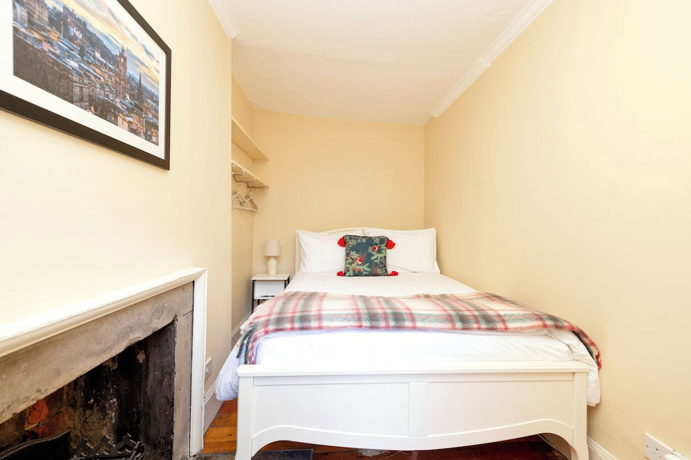 Beautiful Apartment, Private Garden, Calton Hill