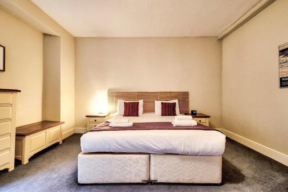 Joivy Perfect Location! - Stylish & Cosy Rose St Apt