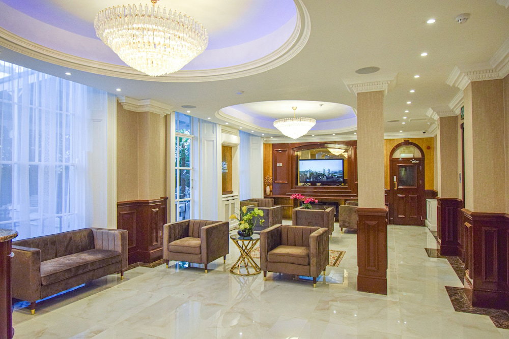 Pembridge Palace Hotel