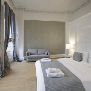 Hotel Hanover 71 Suites cazare Newtown