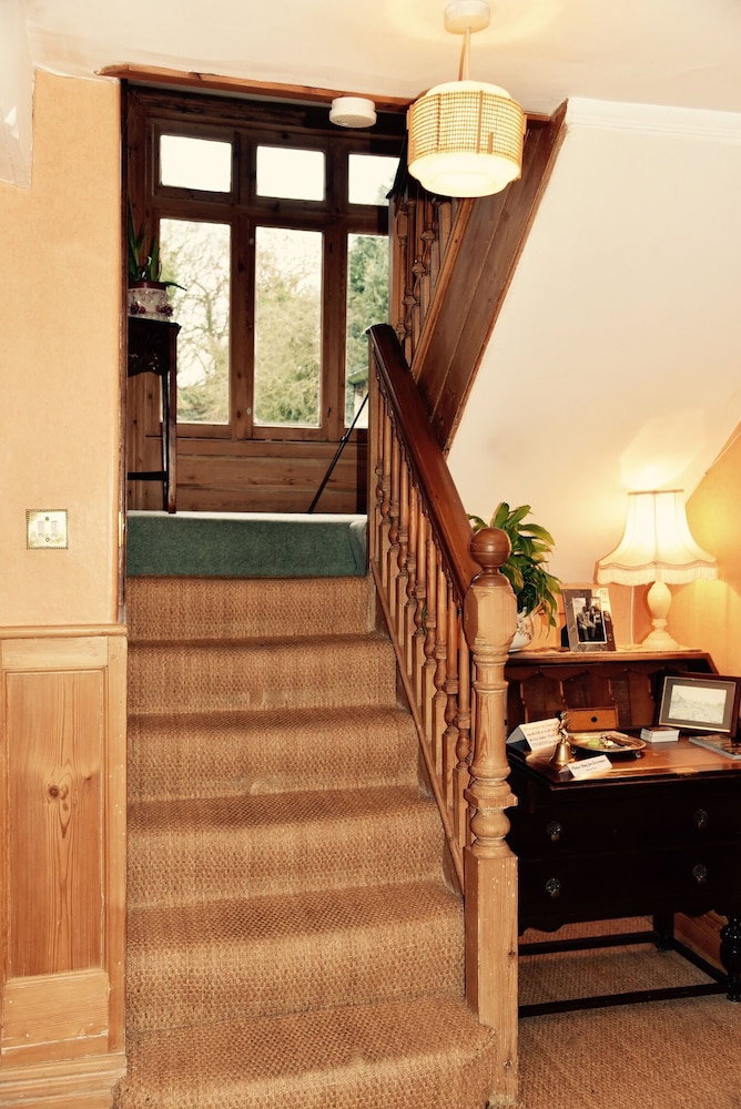 Newburgh House Bed & Breakfast