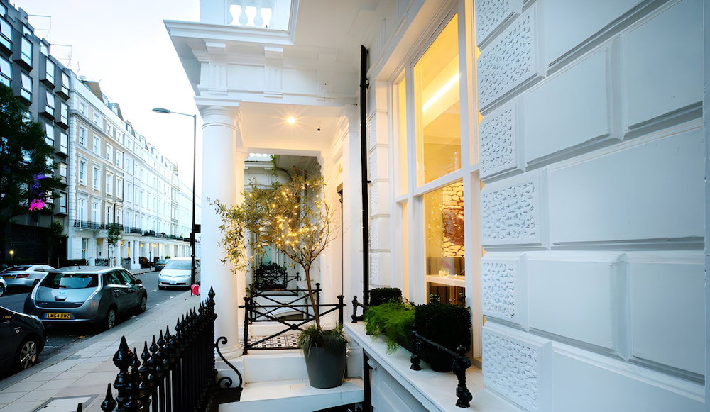 The Porchester Hotel