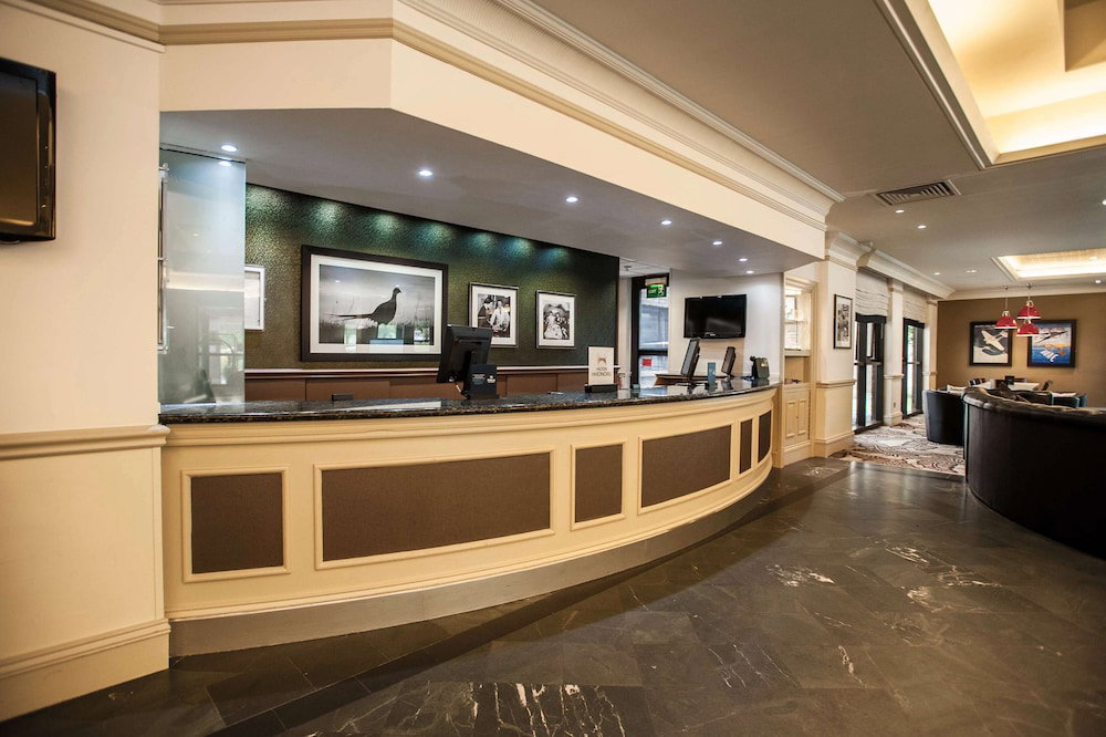 Doubletree By Hilton Edinburgh Airport