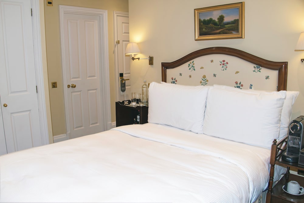 Roseate House London
