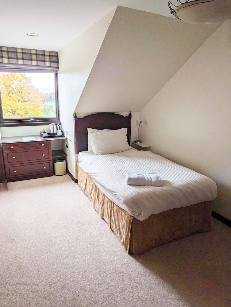 Hotel Strathburn Hotel Inverurie By Compass Hospitality