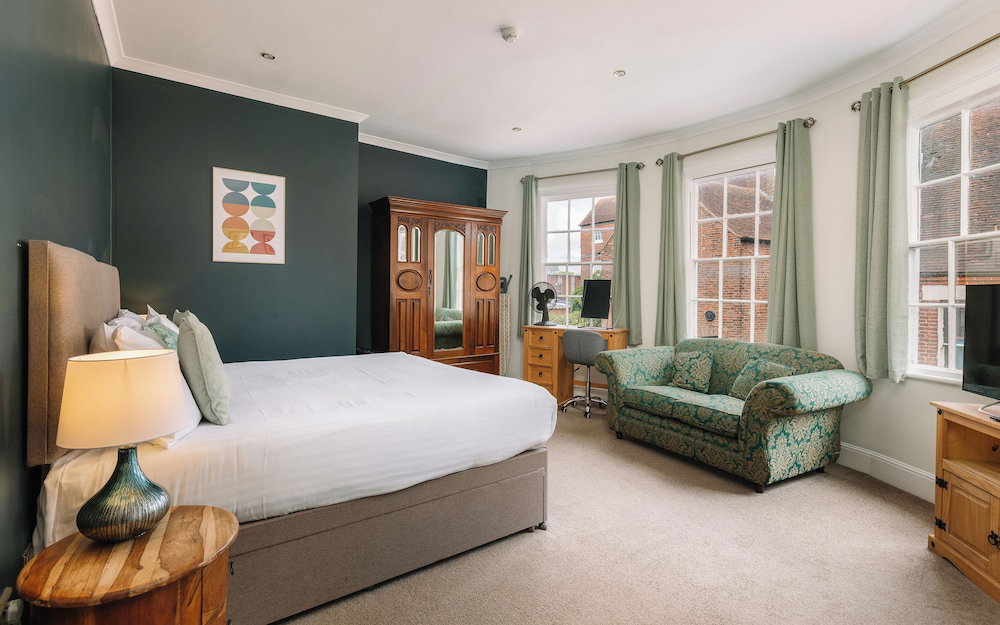 Hotel Hewitt's Restaurant & Rooms