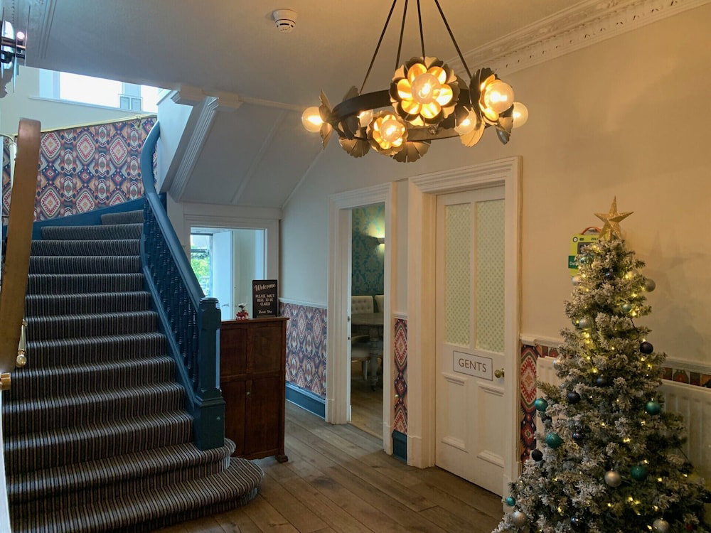 Bayswell Park Hotel