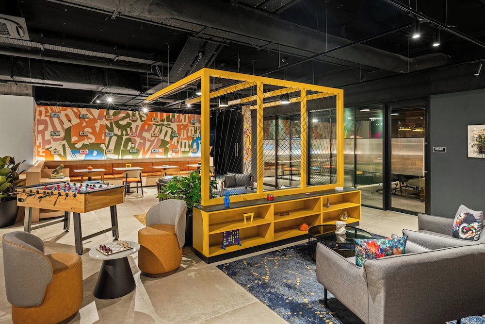 Moxy Belfast City