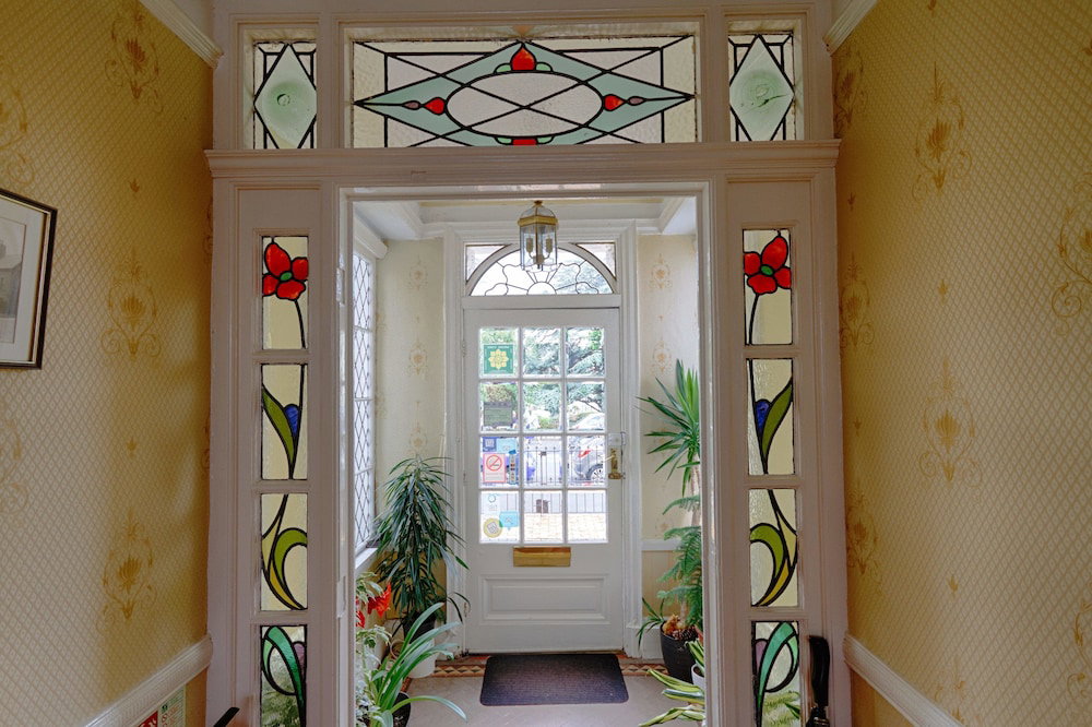 Holcombe House