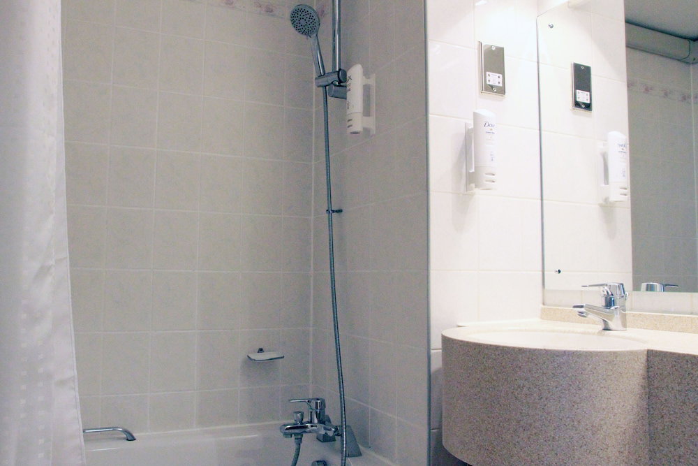 Holiday Inn A55 Chester West By Ihg