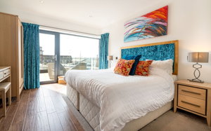 Hotel Antrim House Guest Rooms & Suites cazare Portrush