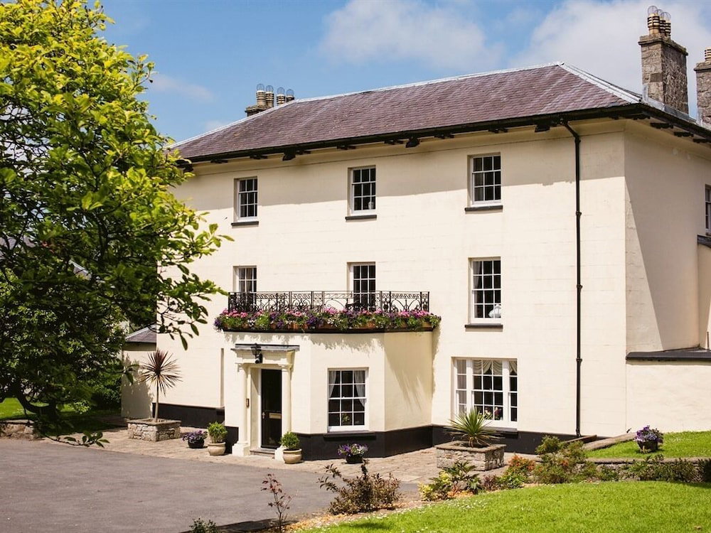 Hotel Portclew House
