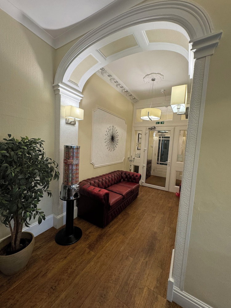 The Winchmore Hotel