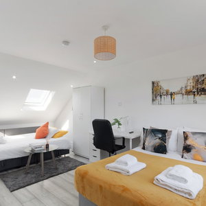 Hotel City Apartment - Sleeps 4 & Free Parking cazare Harrow on the Hill