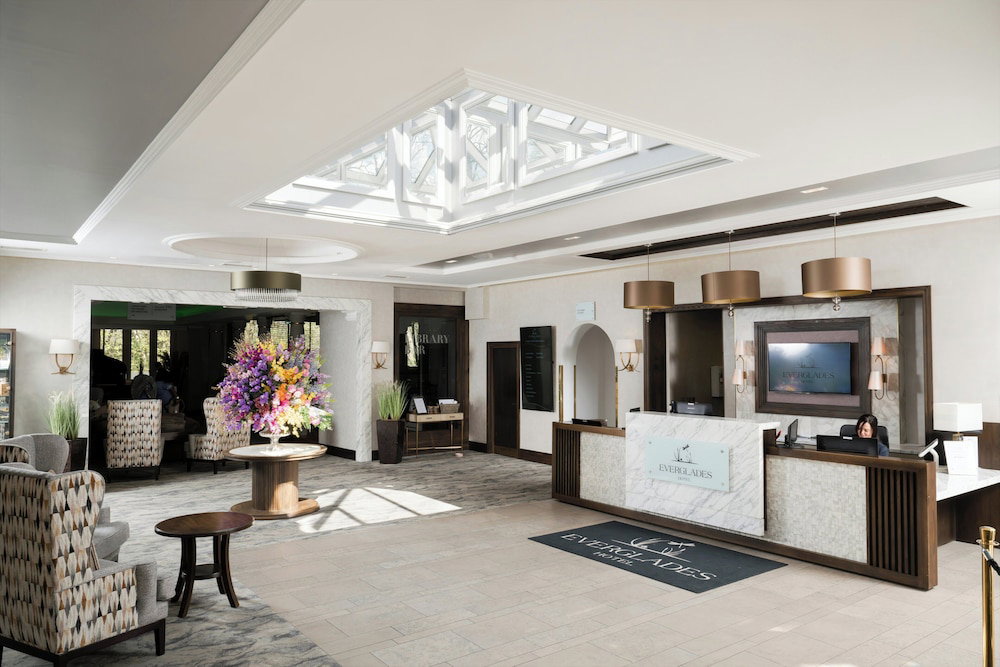 Everglades Hotel