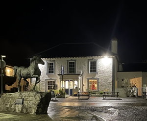 Hotel Feathers Hotel, Bar And Restaurant cazare Aberaeron