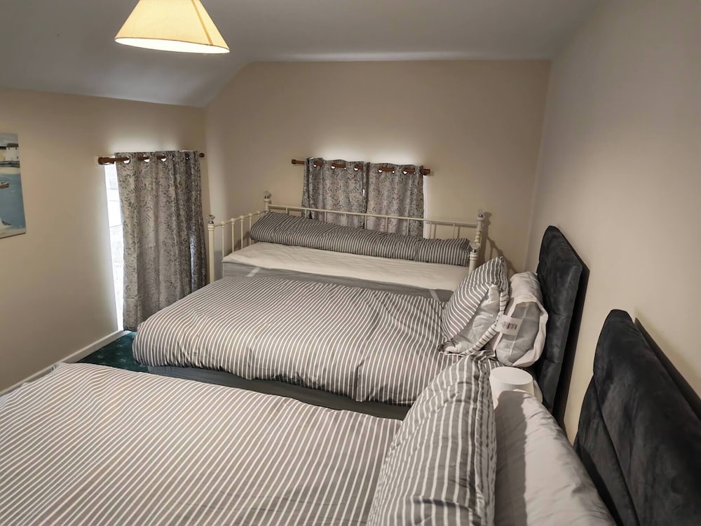 Duplex Apartment In The Heart Of Glenarm Village