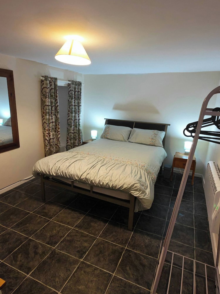 Duplex Apartment In The Heart Of Glenarm Village