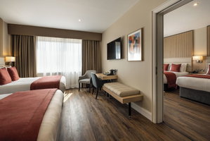 Hotel Da Vinci's Hotel Derry cazare Derry