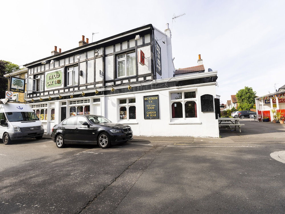 Hotel Old Oak Tree Inn