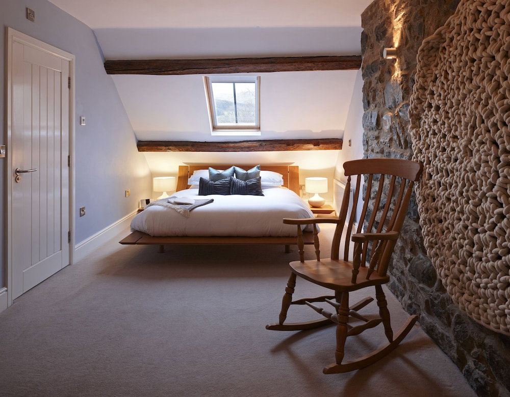 Hotel The Cross Foxes- Bar Grill And Rooms